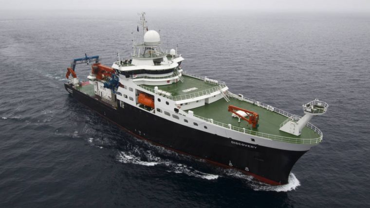 Scientists Spend Christmas in the Southern Ocean for Climate Research